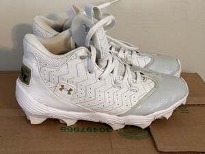 Under Armour Harper 9 Mid RM Youth BH Show Baseball Cleats White Gold